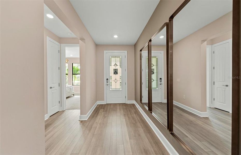 Spacious, unfurnished interior of a new home in Sapphire Point at Lakewood Ranch, Lakewood Ranch (Image 19).