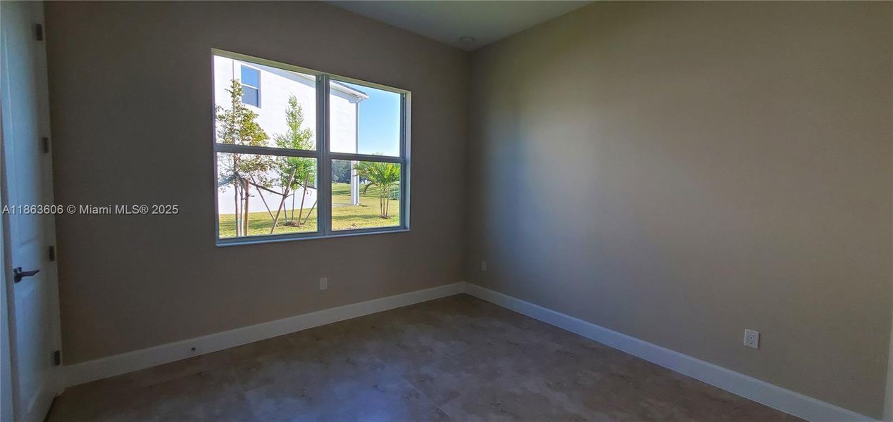 Spacious, unfurnished interior of a new home in , Westlake (Image 15).