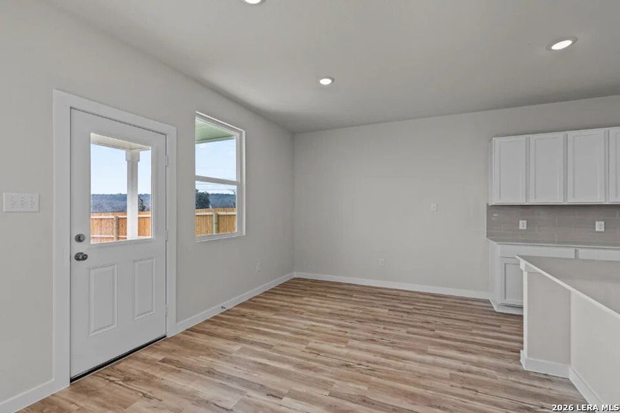 Spacious, unfurnished interior of a new home in Spring Creek, San Antonio (Image 22). Spacious, unfurnished interior of a new home in Spring Creek, San Antonio (Image 22).