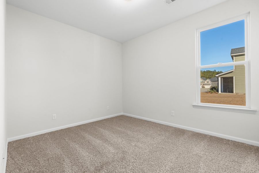 Spacious, unfurnished interior of a new home in McAllister Pointe, Richmond Hill (Image 24).