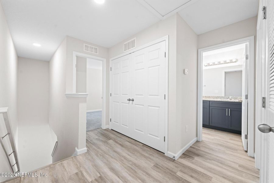 Spacious, unfurnished interior of a new home in , Atlantic Beach (Image 19).