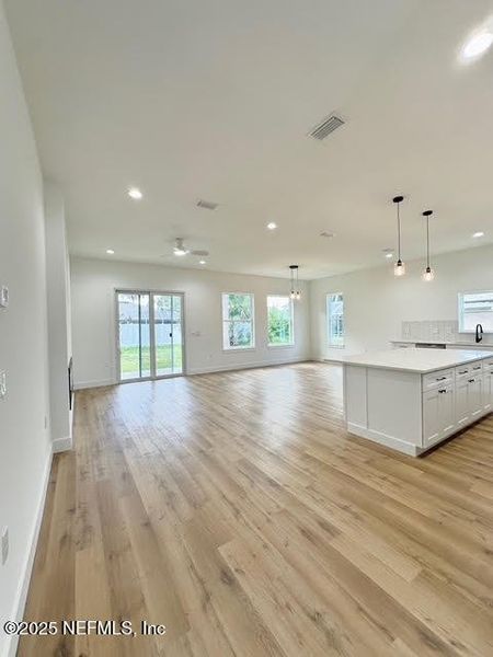 Spacious, unfurnished interior of a new home in , Palm Coast (Image 27).