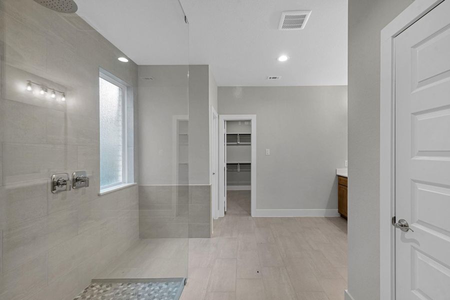 Spacious, unfurnished interior of a new home in Morton Creek Ranch, Katy (Image 24). Spacious, unfurnished interior of a new home in Morton Creek Ranch, Katy (Image 24).