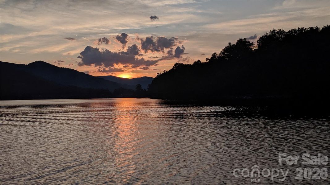 Natural landscape and outdoor views near in Tuckasegee (Image 32). Natural landscape and outdoor views near in Tuckasegee (Image 32).