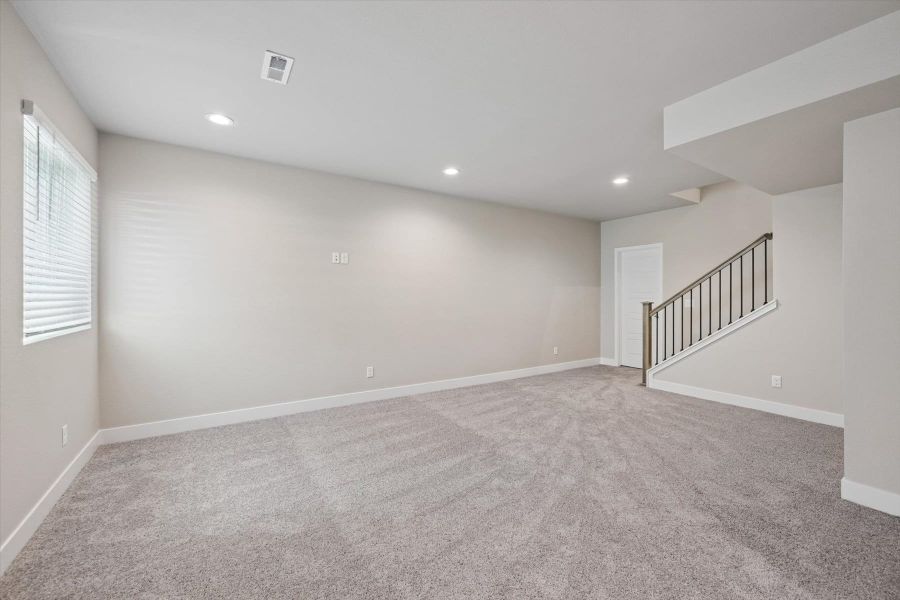Spacious, unfurnished interior of a new home in Buffalo Highlands – Commerce City, Commerce City (Image 21).