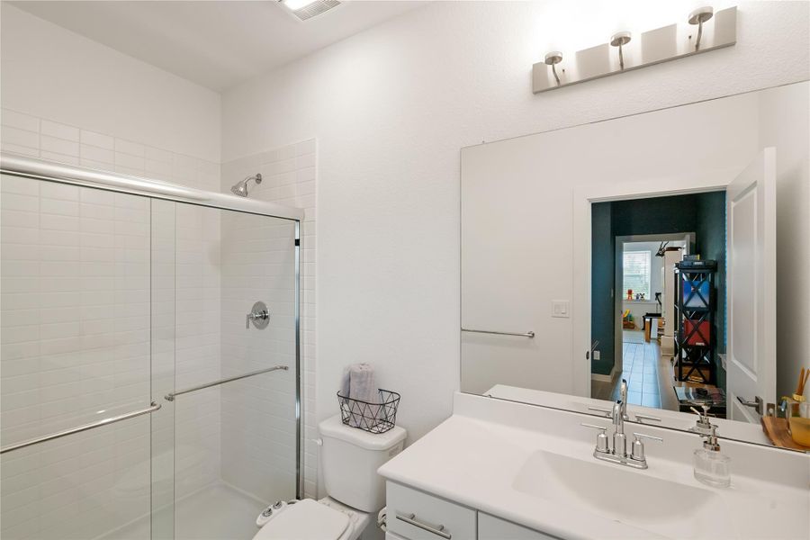 Secondary Bathroom #2