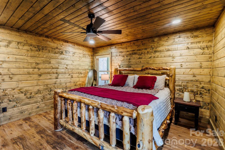 Furnished interior view inside a new home in , Maggie Valley (Image 5).