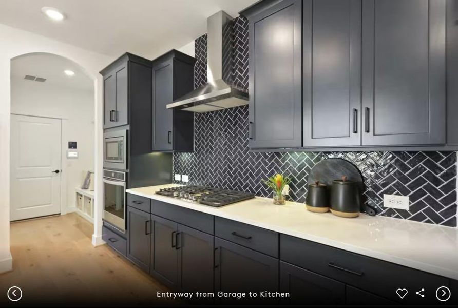 Interior photos- Photo of Pulte model home with same floor plan, not of actual home listed. Interior photos- Photo of Pulte model home with same floor plan, not of actual home listed.