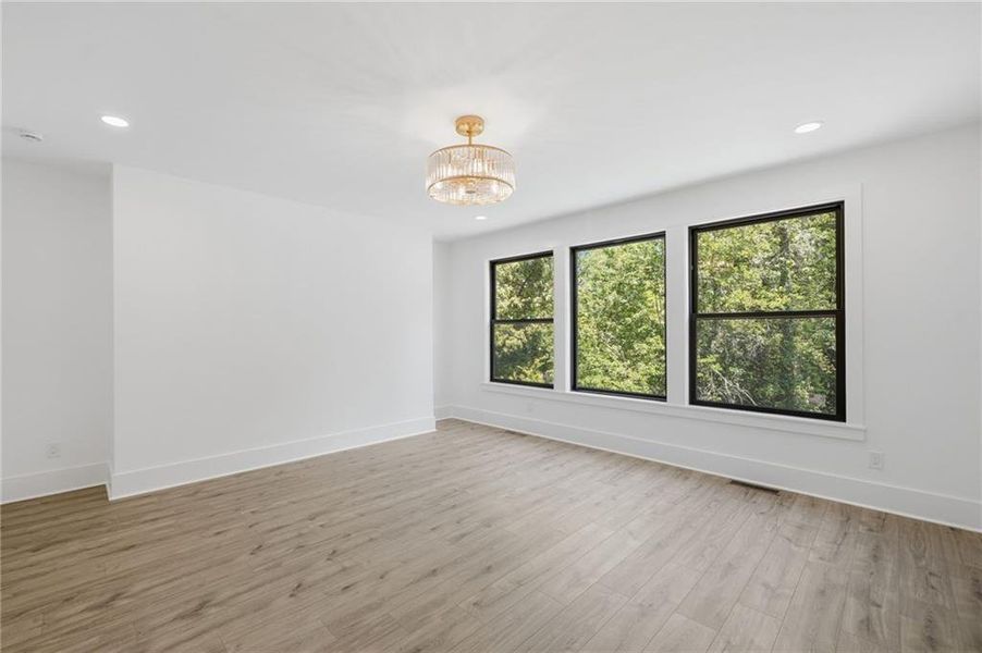 Spacious, unfurnished interior of a new home in , Roswell (Image 25).