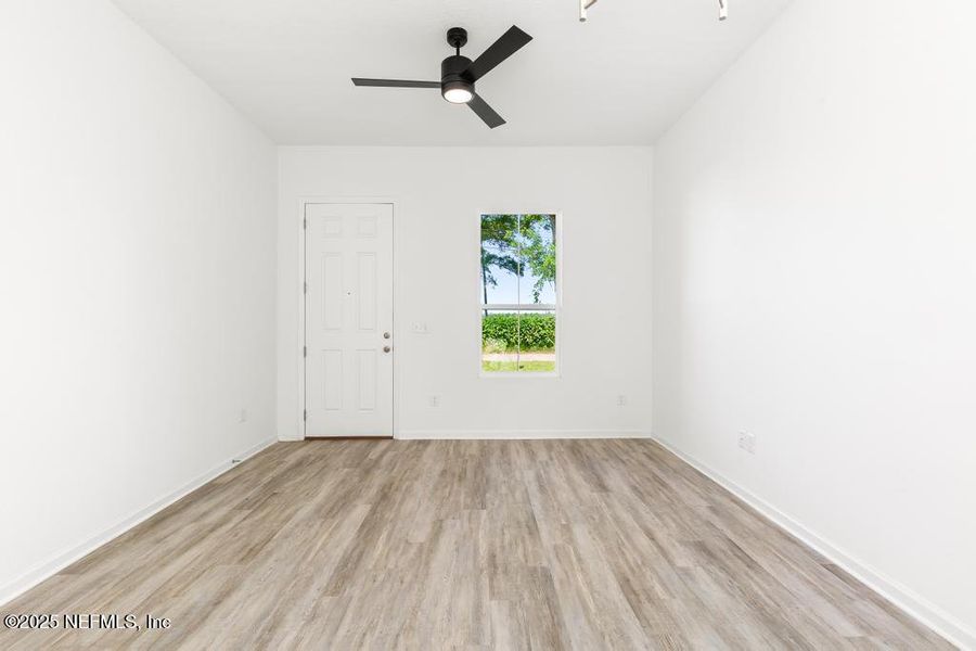 Spacious, unfurnished interior of a new home in , Jacksonville (Image 23).