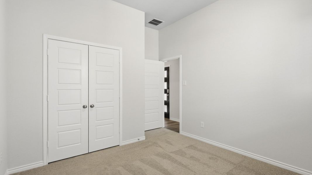 Secondary bedroom