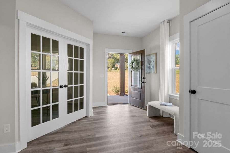 Spacious, unfurnished interior of a new home in , Lincolnton (Image 20).