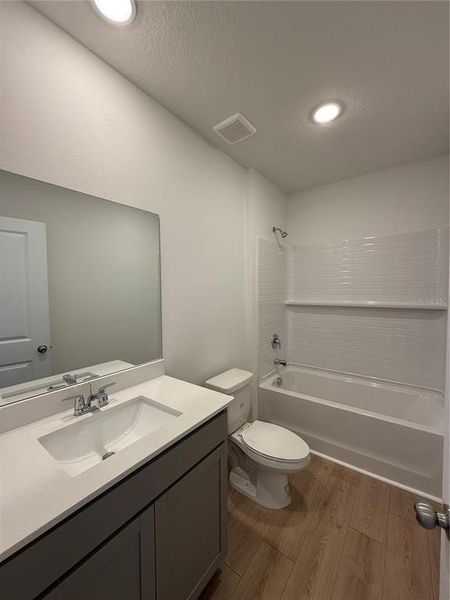 Furnished interior view inside a new home in Broadleaf, Parrish (Image 6).