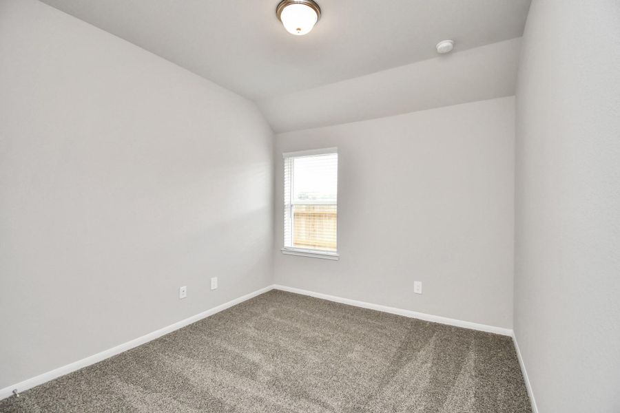 Spacious, unfurnished interior of a new home in Montgomery Ridge: Founders Collection, Montgomery (Image 23).