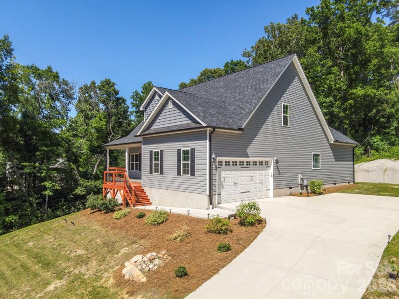 Front exterior of a new home in , Lexington, NC, highlighting curb appeal (Image 1). Front exterior of a new home in , Lexington, NC, highlighting curb appeal (Image 1).