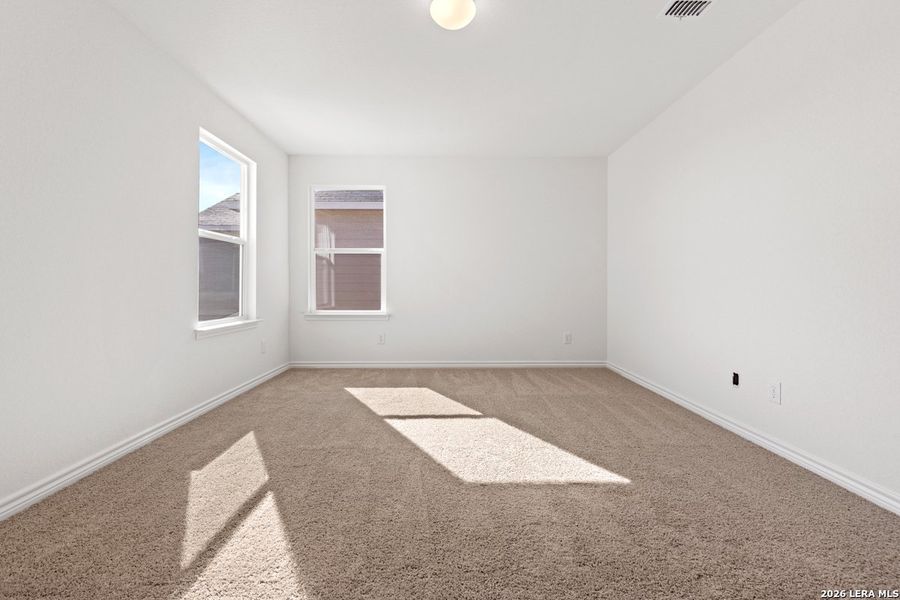 Spacious, unfurnished interior of a new home in The Granary - Heritage Collection, San Antonio (Image 22).