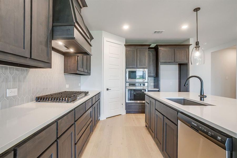 Furnished interior view inside a new home in Talon Hills, Fort Worth (Image 4). Furnished interior view inside a new home in Talon Hills, Fort Worth (Image 4).