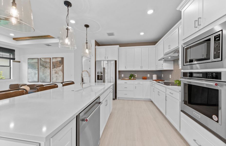 Lots of storage and organization Lots of storage and organization