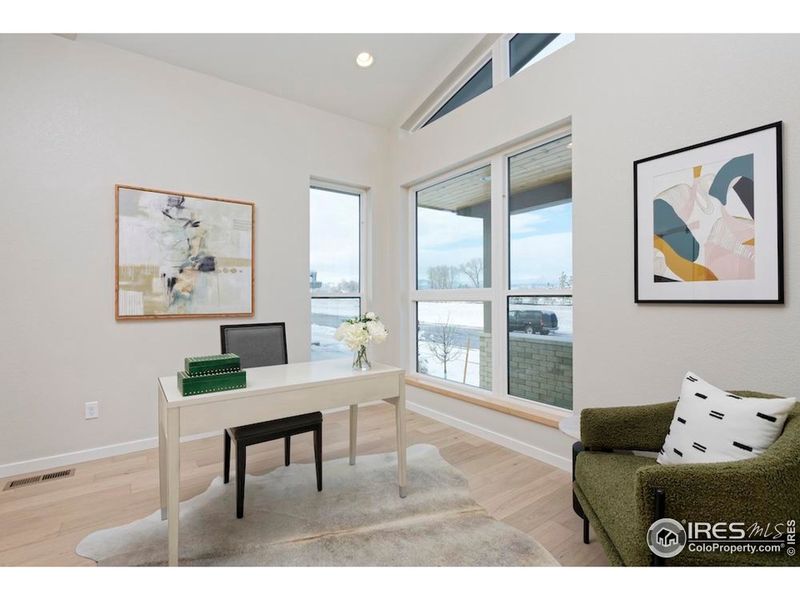 Furnished interior view inside a new home in Northstar, Longmont (Image 20).