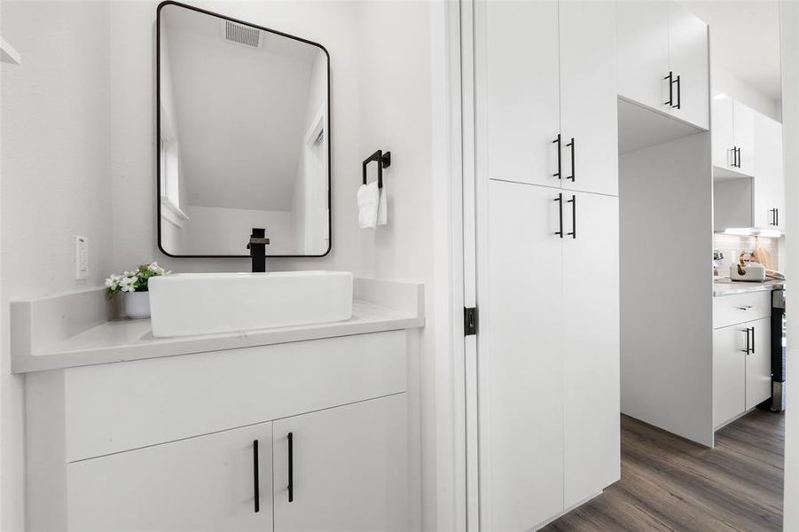 Furnished interior view inside a new home in , Dallas (Image 5).