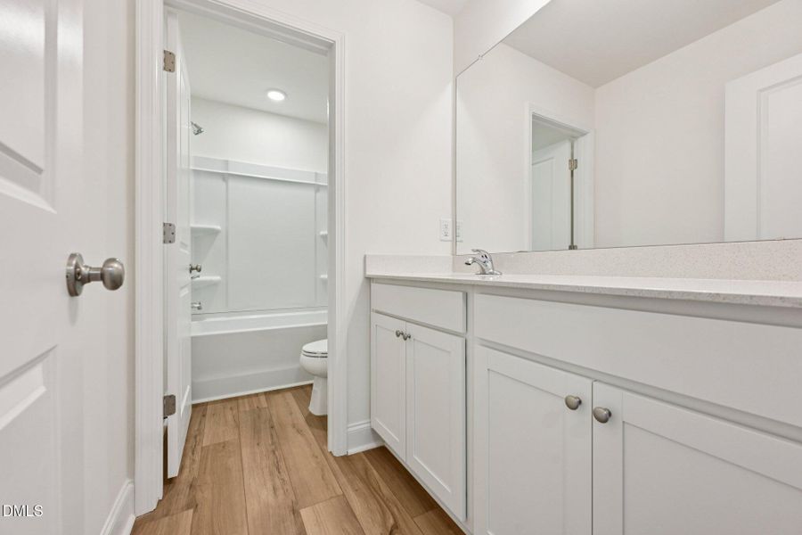 41-web-or-mls-Favored Ave-S2002-041 41-web-or-mls-Favored Ave-S2002-041