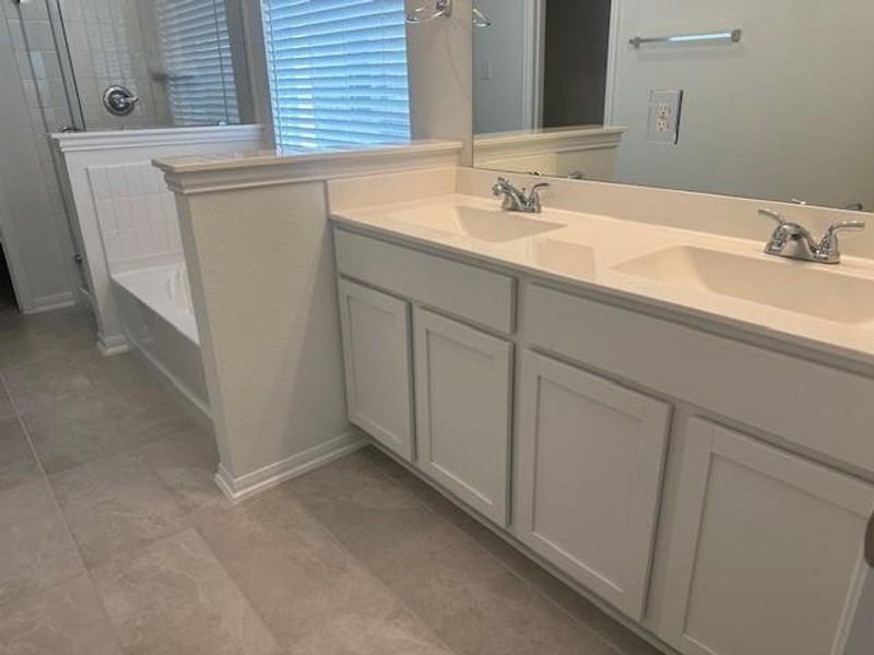 Furnished interior view inside a new home in Pearlbrook, Texas City (Image 6). Furnished interior view inside a new home in Pearlbrook, Texas City (Image 6).