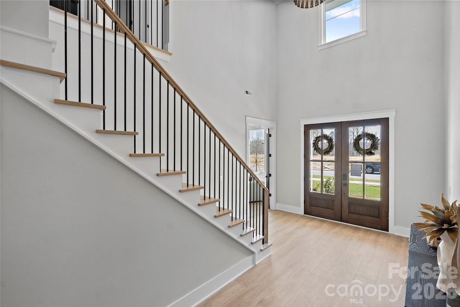 Spacious, unfurnished interior of a new home in Bluffs at Wesley Chapel, Wesley Chapel (Image 18).