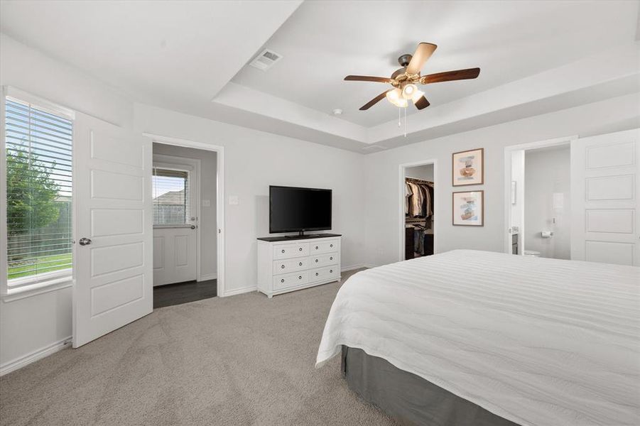 Furnished interior view inside a new home in Deer Creek, Fort Worth (Image 25).