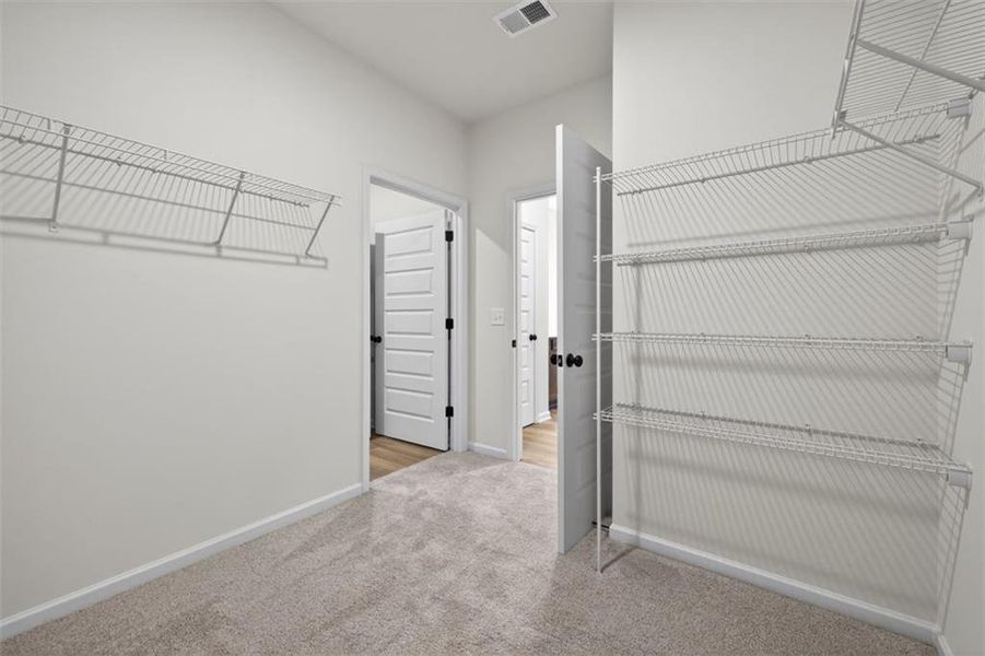 Spacious, unfurnished interior of a new home in Jones Ridge, Dallas (Image 45).