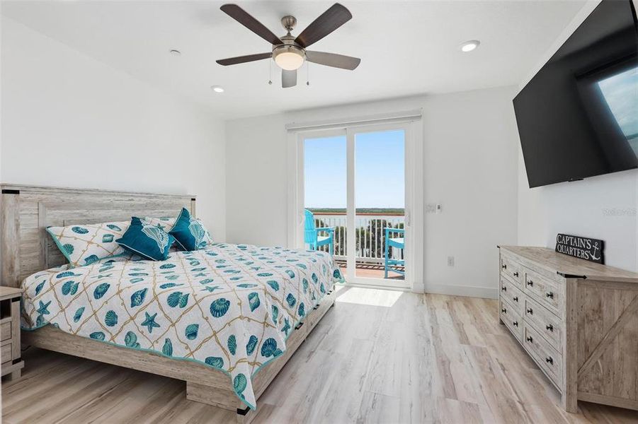 Furnished interior view inside a new home in , New Smyrna Beach (Image 12).