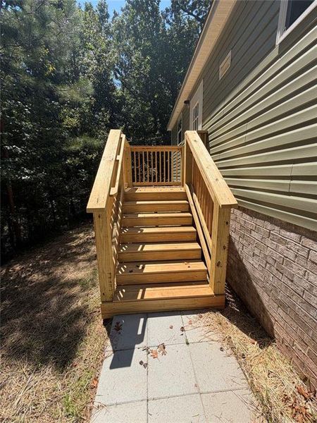Exterior details and patio area of a home in , Alto (Image 11).