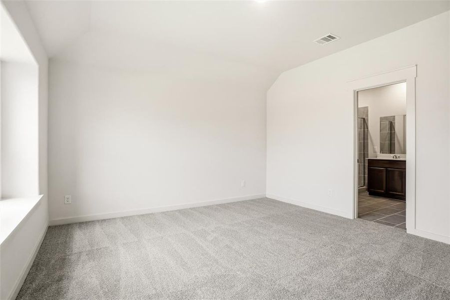 Spacious, unfurnished interior of a new home in , Forney (Image 19).