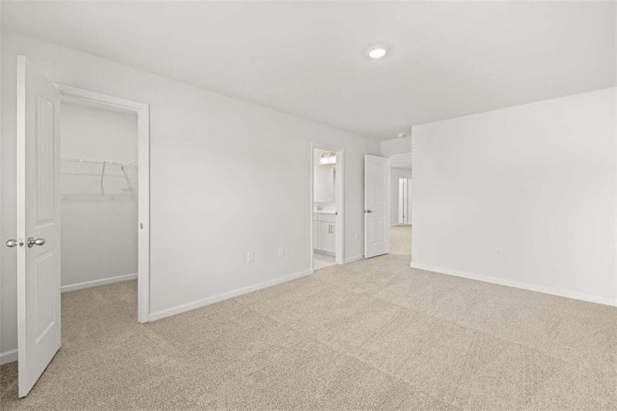 Spacious, unfurnished interior of a new home in Holland Estates, Powder Springs (Image 32).