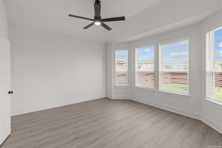 Spacious, unfurnished interior of a new home in Stillwater Ranch, San Antonio (Image 21). Spacious, unfurnished interior of a new home in Stillwater Ranch, San Antonio (Image 21).