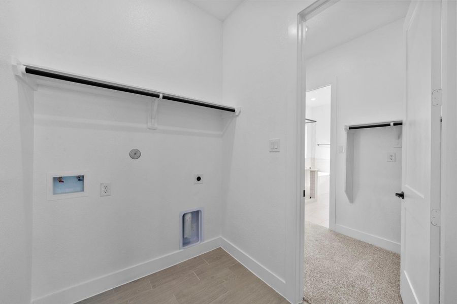 Spacious, unfurnished interior of a new home in Jubilee Chateau, Hockley (Image 19).