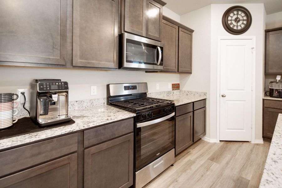 Furnished interior view inside a new home in , Navasota (Image 11).