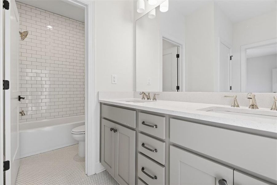 Furnished interior view inside a new home in , Suwanee (Image 20).