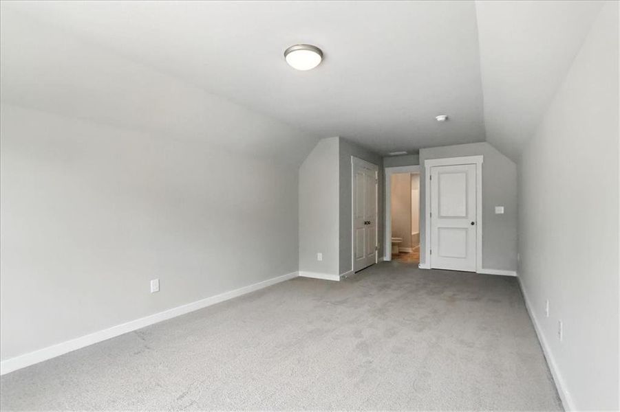 Spacious, unfurnished interior of a new home in Traditions of Braselton, Jefferson (Image 35).