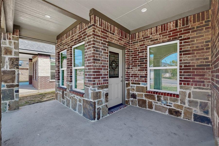 Exterior details and patio area of a home in , Terrell (Image 21).