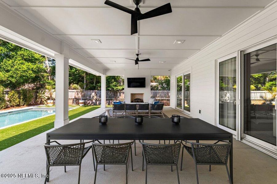 Furnished interior view inside a new home in , Neptune Beach (Image 25).