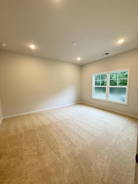 Spacious, unfurnished interior of a new home in , Orangeburg (Image 12).