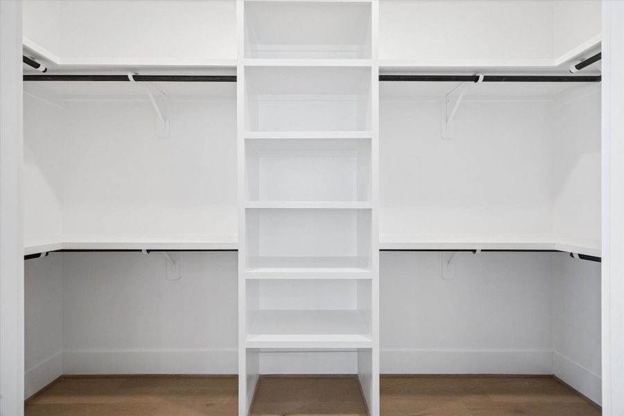 Spacious, unfurnished interior of a new home in , Houston (Image 22).