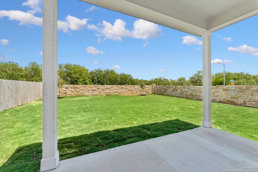 Image 34 of a home in Cinco Lakes. Image 34 of a home in Cinco Lakes.