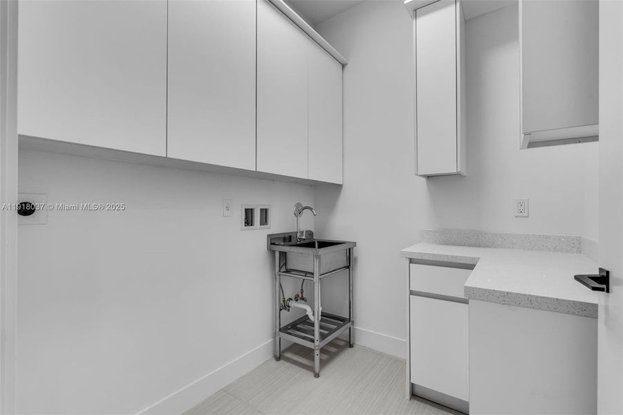 Furnished interior view inside a new home in , Cutler Bay (Image 8).