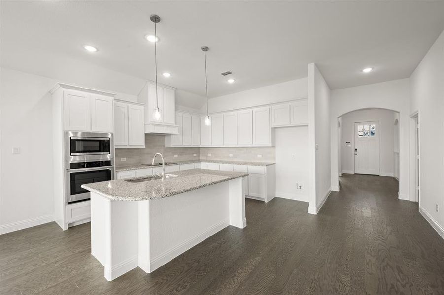 8_121 Grey wolf- Kitchen-3