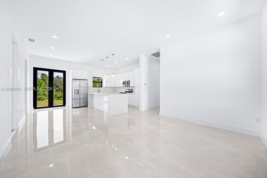 Spacious, unfurnished interior of a new home in , Lehigh Acres (Image 23). Spacious, unfurnished interior of a new home in , Lehigh Acres (Image 23).