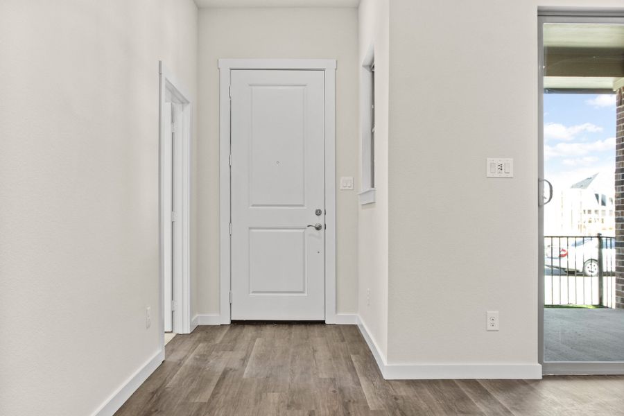 Spacious, unfurnished interior of a new home in Woodbridge Villas, Wylie (Image 10). Spacious, unfurnished interior of a new home in Woodbridge Villas, Wylie (Image 10).