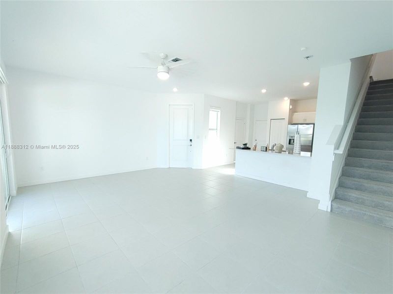 Spacious, unfurnished interior of a new home in , Lake Worth (Image 36). Spacious, unfurnished interior of a new home in , Lake Worth (Image 36).