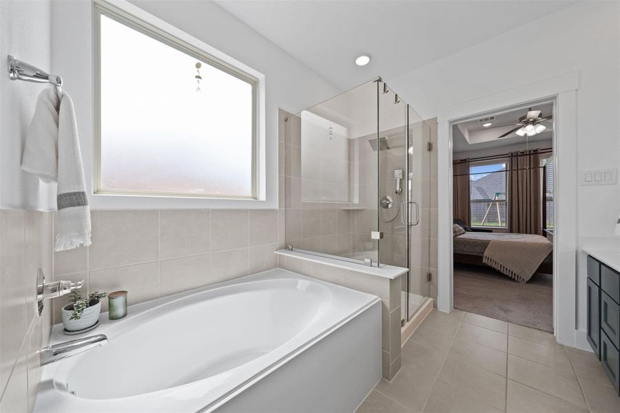 Furnished interior view inside a new home in Sorella, Tomball (Image 34).