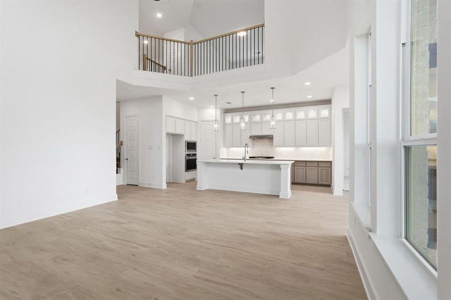 Spacious, unfurnished interior of a new home in Devonshire, Forney (Image 19).